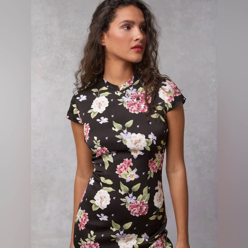 NWT Floral Black Dress Sz. 40‎ (TXA928)